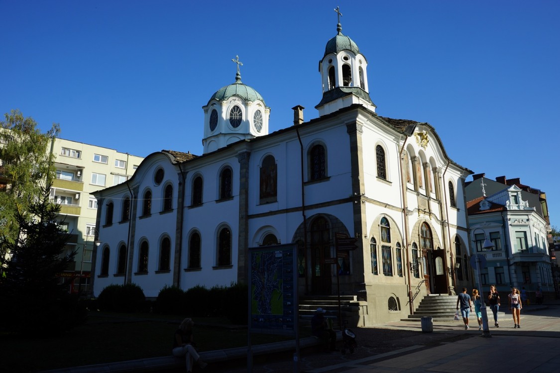 Церковь Успения Пресвятой Богородицы, Габрово (Габровская область, Болгария). фасады
