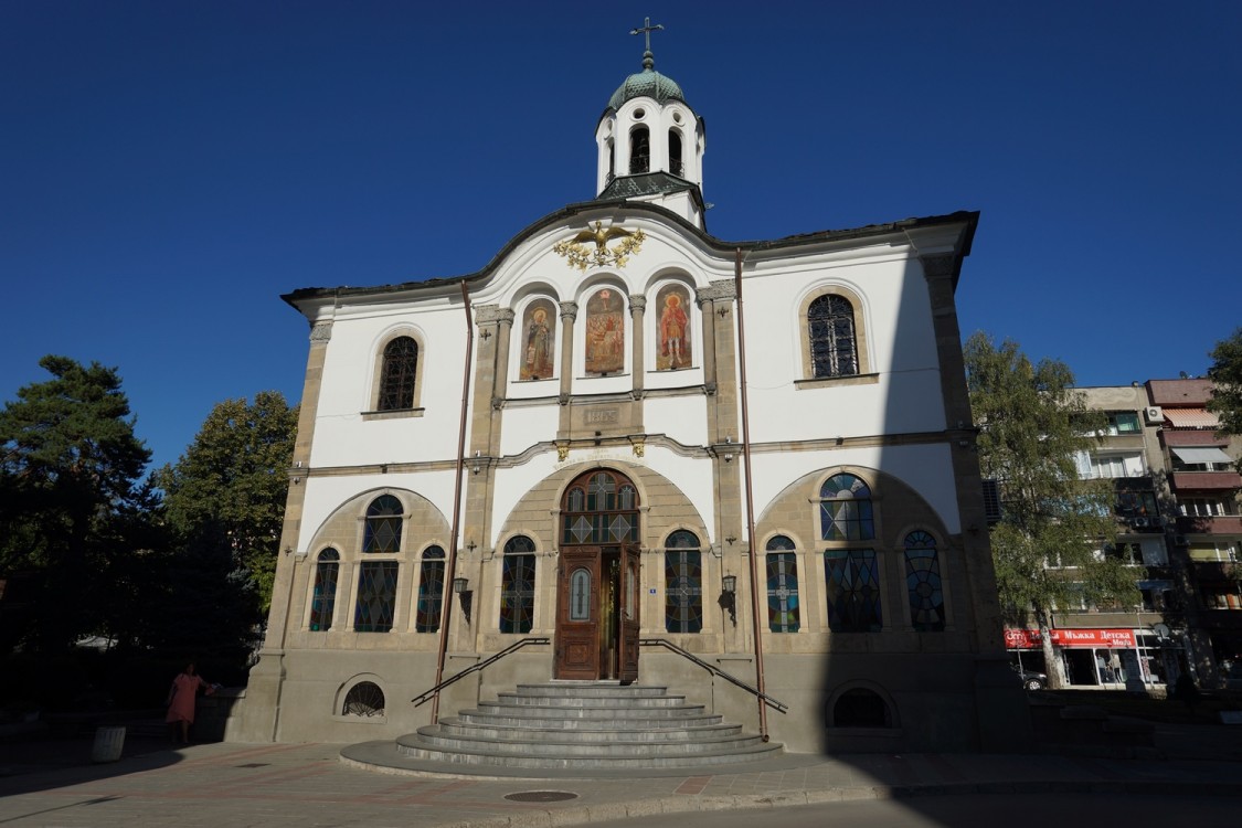 Церковь Успения Пресвятой Богородицы, Габрово (Габровская область, Болгария). фасады