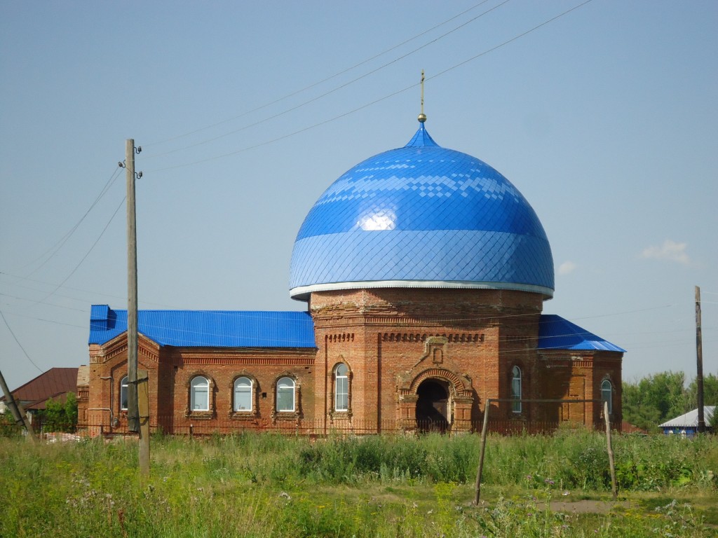 Ира. Церковь Покрова Пресвятой Богородицы. фасады