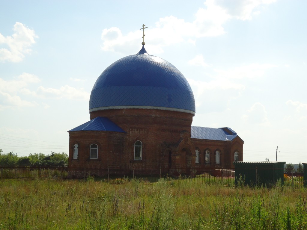 Ира. Церковь Покрова Пресвятой Богородицы. фасады