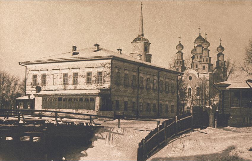 Верхние Муллы. Церковь Николая Чудотворца (старая). архивная фотография, Село Верхние Муллы и Никольская церковь