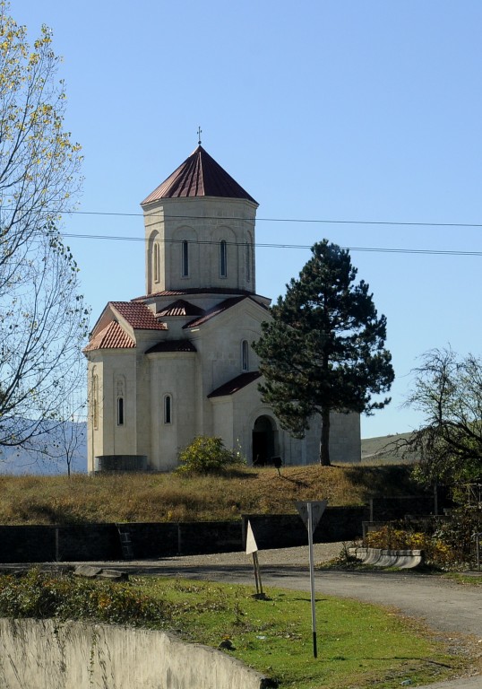 Церковь Воскресения Христова, Сурами (Шида-Картли, Грузия). фасады
