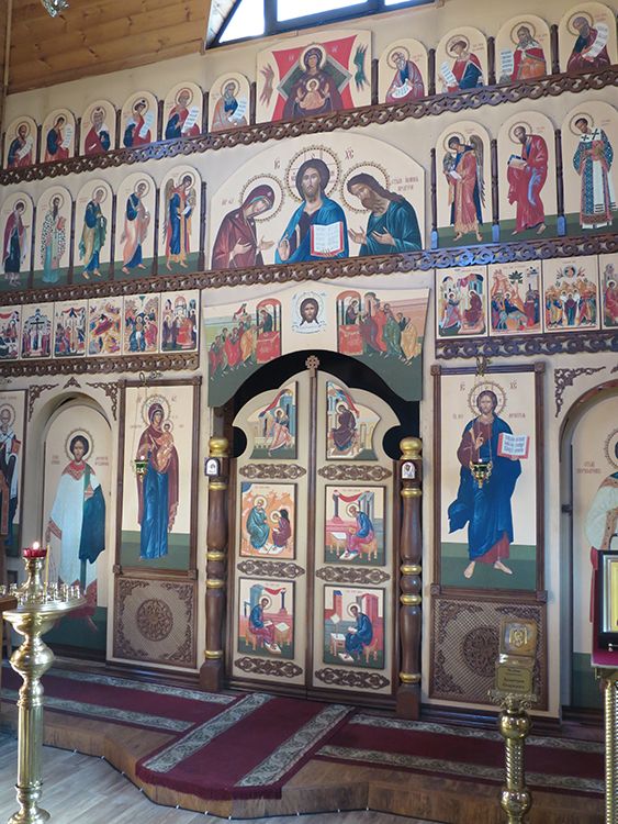 Церковь Ксении Петербургской в Бескудникове (временная), Бескудниковский (Северный административный округ (САО), г. Москва). интерьер и убранство, Царские врата