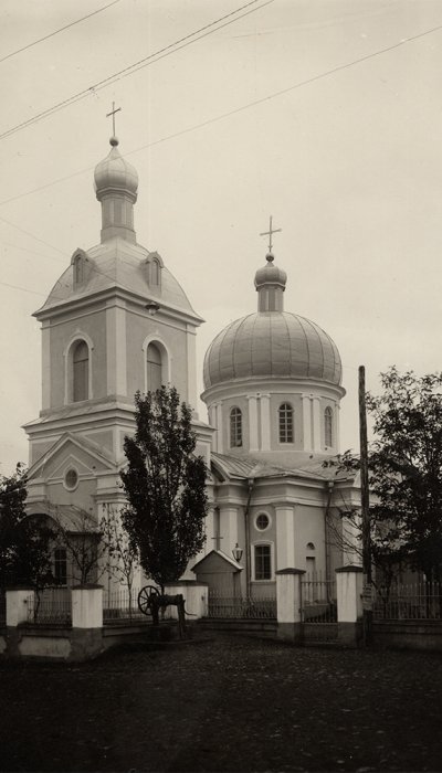 Успения Пресвятой Богородицы, кафедральный собор, Сороки (Сорокский район, Молдова). архивная фотография, Фото с сайта: http://fototecaortodoxiei.ro/biserica-catedrala-din-soroca-85
