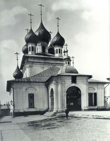 Иваново. Церковь Воздвижения Креста Господня