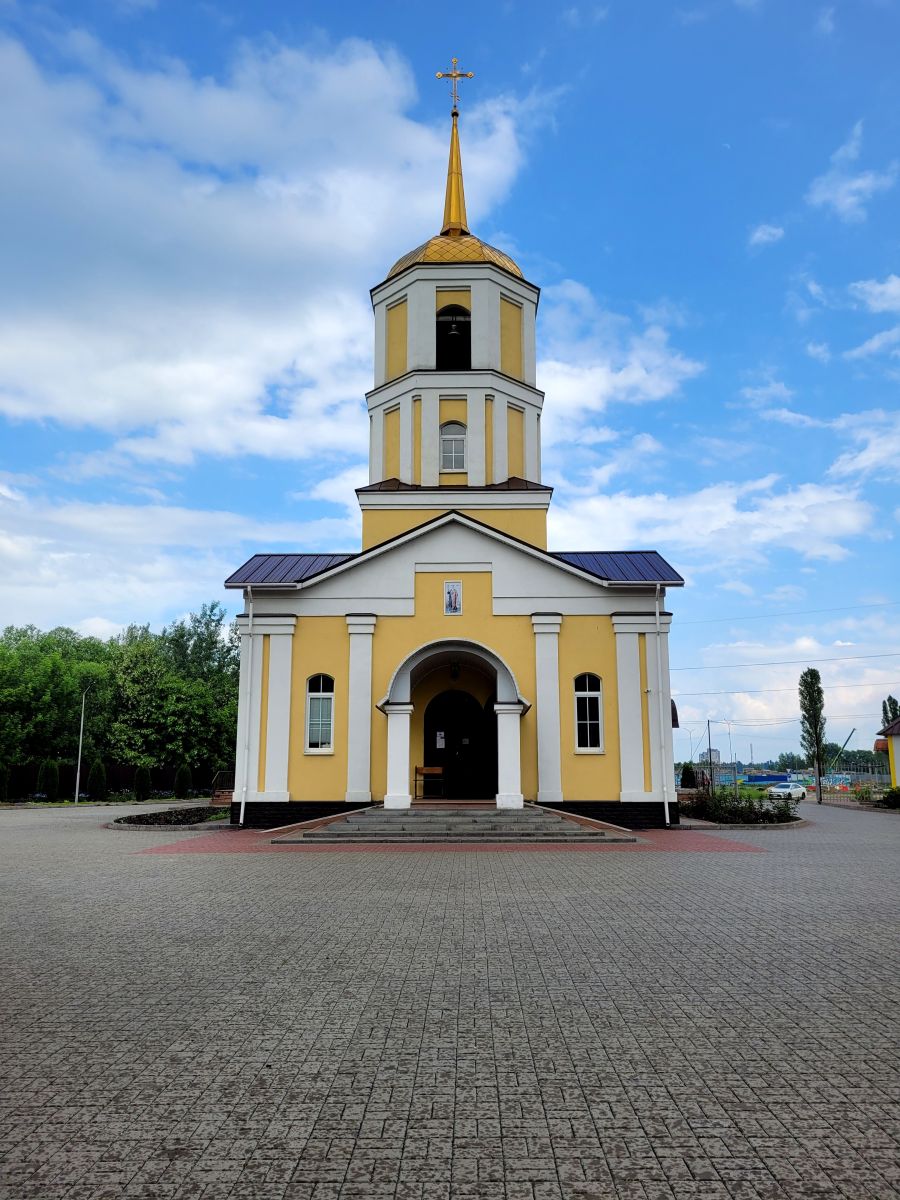Липецк. Церковь Владимира равноапостольного. фасады, центральный вход в Церковь