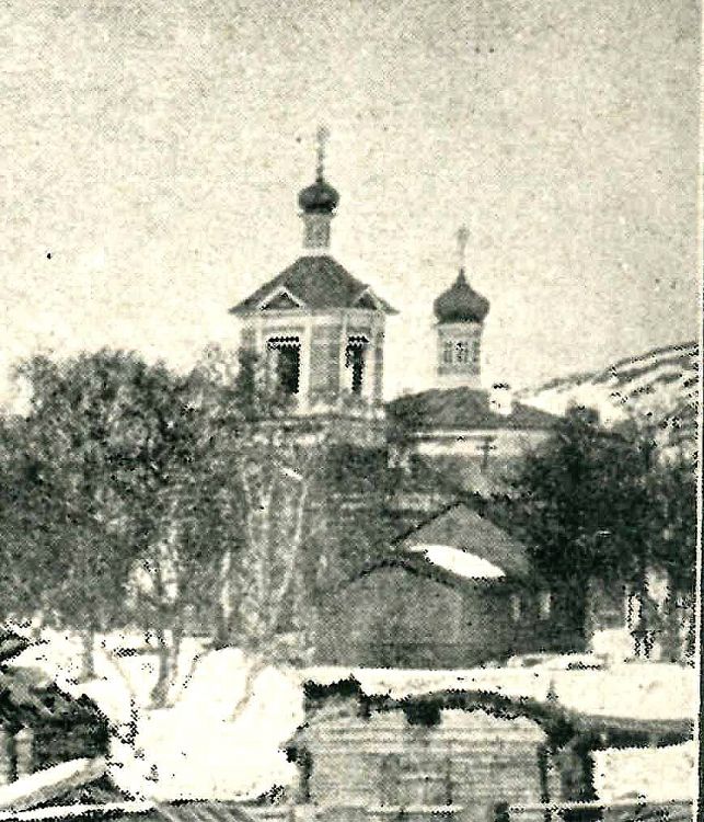 Борисоглебский (Пазрека, Пазрецкий погост). Церковь Бориса и Глеба (новая). архивная фотография, Старая церковь на ближнем плане. Кадрирование фото из журнала 