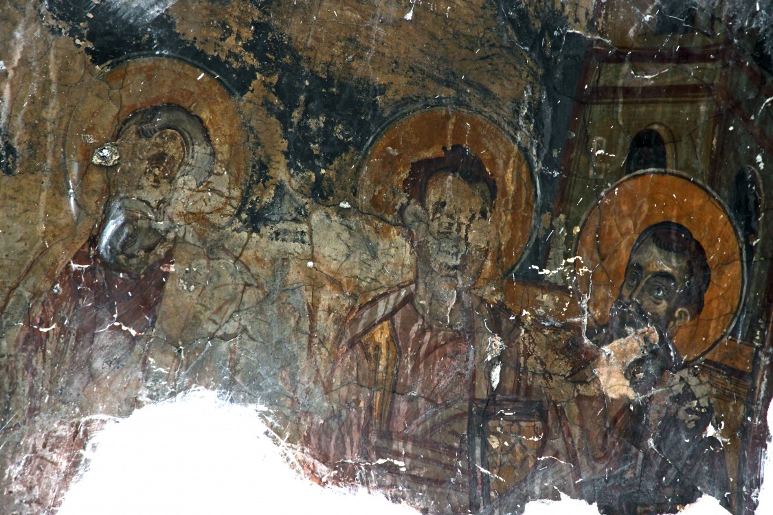 Церковь Георгия Победоносца, Дали (Никосия, Кипр). интерьер и убранство, остатки фресок XII в.