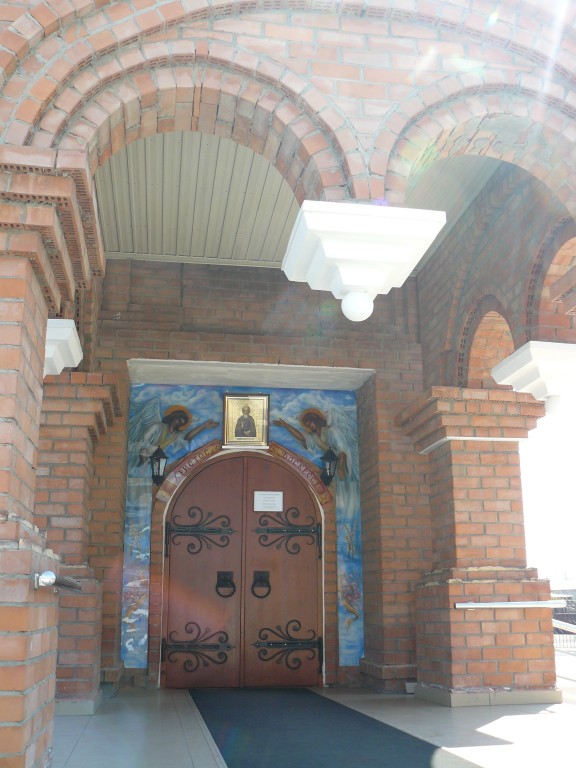 Борзя. Церковь Сергия Радонежского. архитектурные детали, вход в храм