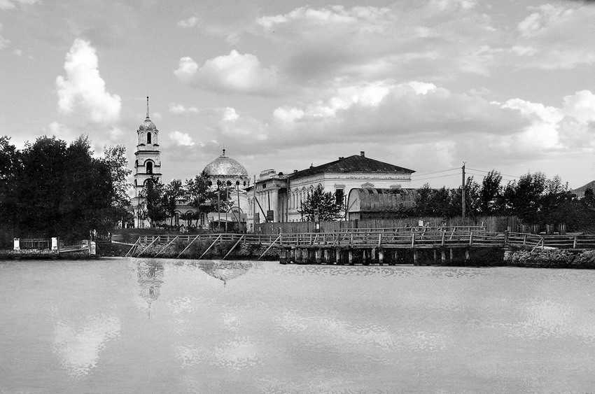 Церковь Петра и Павла, Миасс (Миасс, город, Челябинская область). архивная фотография, Дореволюционное фото. Источник: russiahistory.ru/miass