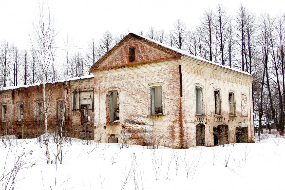 Яранский Знаменско-Мариинский женский монастырь, Знаменка (Яранский район, Кировская область). дополнительная информация, Здание монастыря