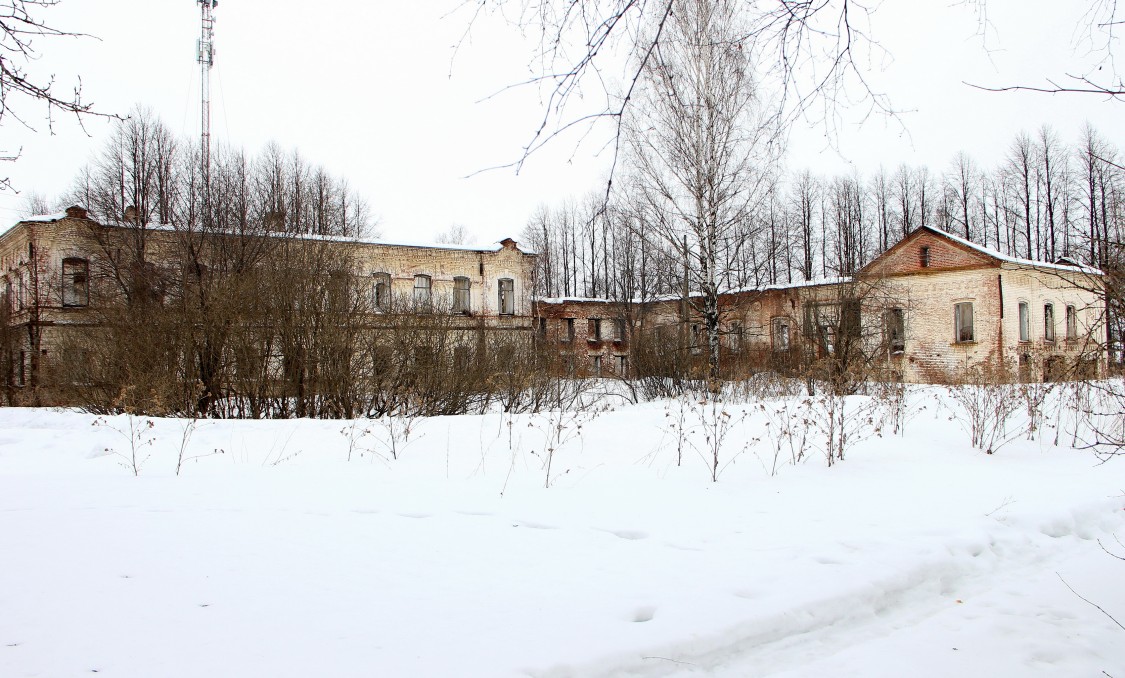 Знаменка. Яранский Знаменско-Мариинский женский монастырь. дополнительная информация, Здания монастыря.