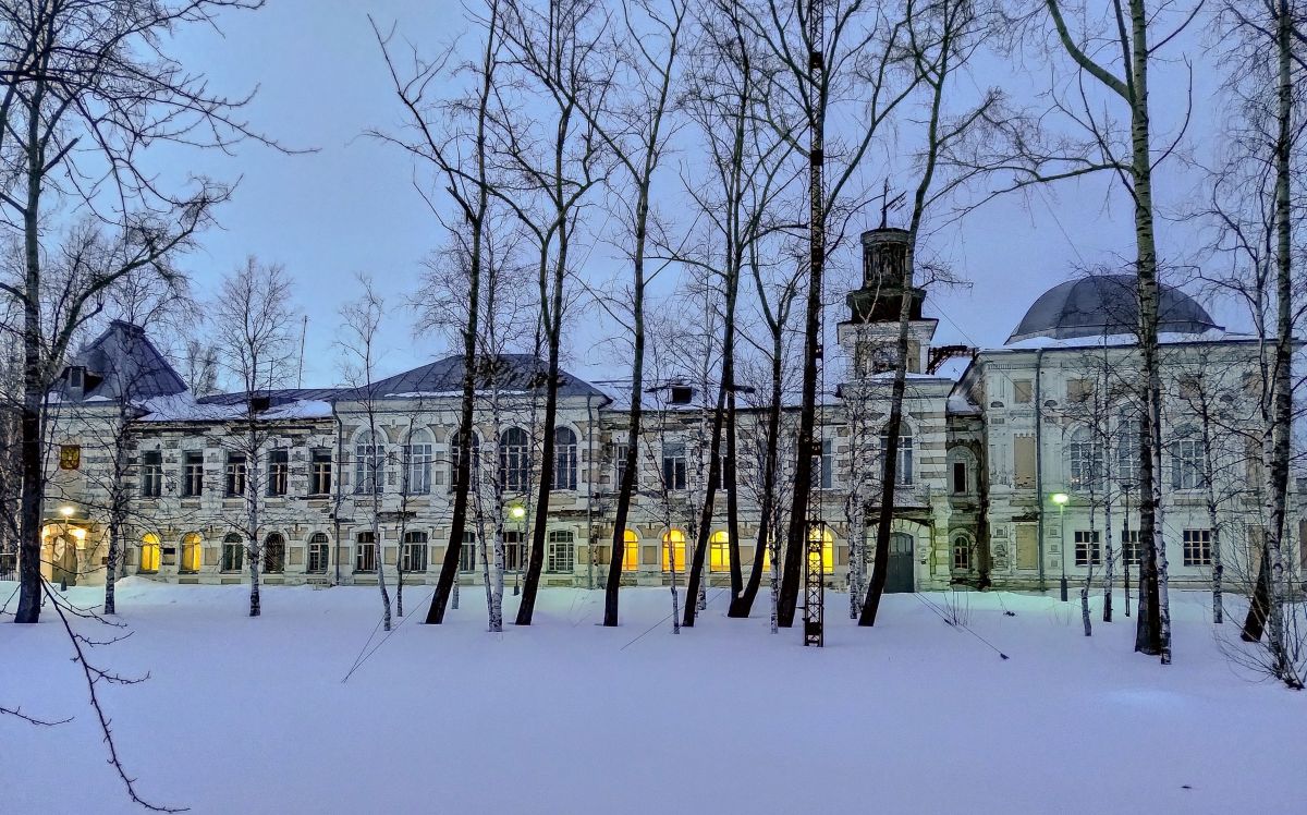 Неизвестная церковь при бывшей Кузнечёвской богадельне, Архангельск (Архангельск, город, Архангельская область). фасады
