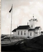 Церковь Петра и Павла, Старое фото. Автор E.P. Haddon<br>, Сент-Пол-Айленд, Аляска, США