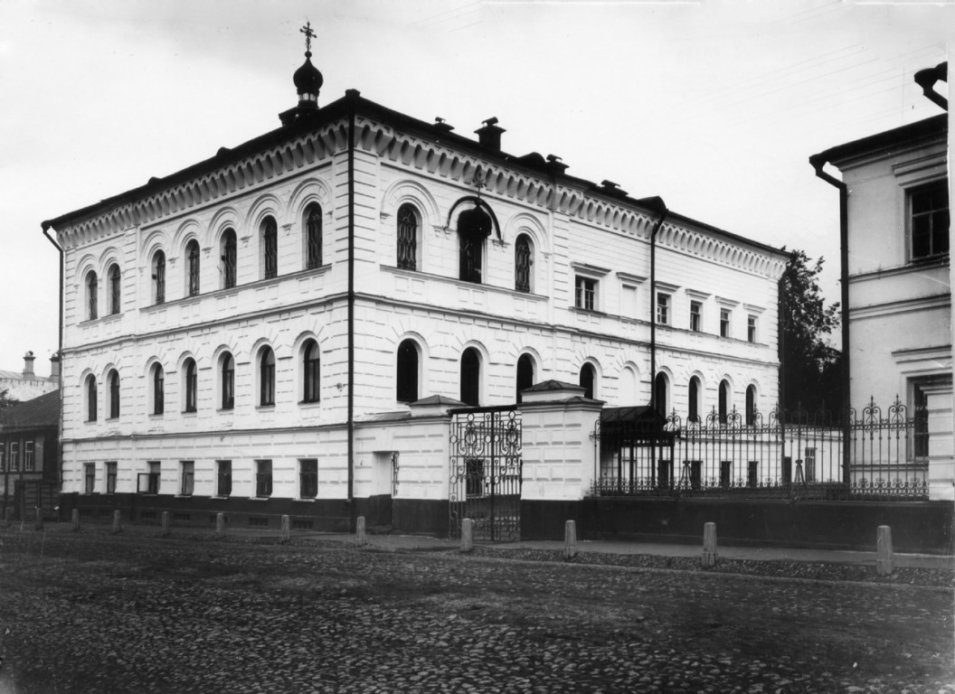 Домовая церковь Александра Невского при бывшем 2-ом (Мариинском) детском приюте, Нижегородский район (Нижний Новгород, город, Нижегородская область). архивная фотография, Фото с сайта http://andcvet.narod.ru