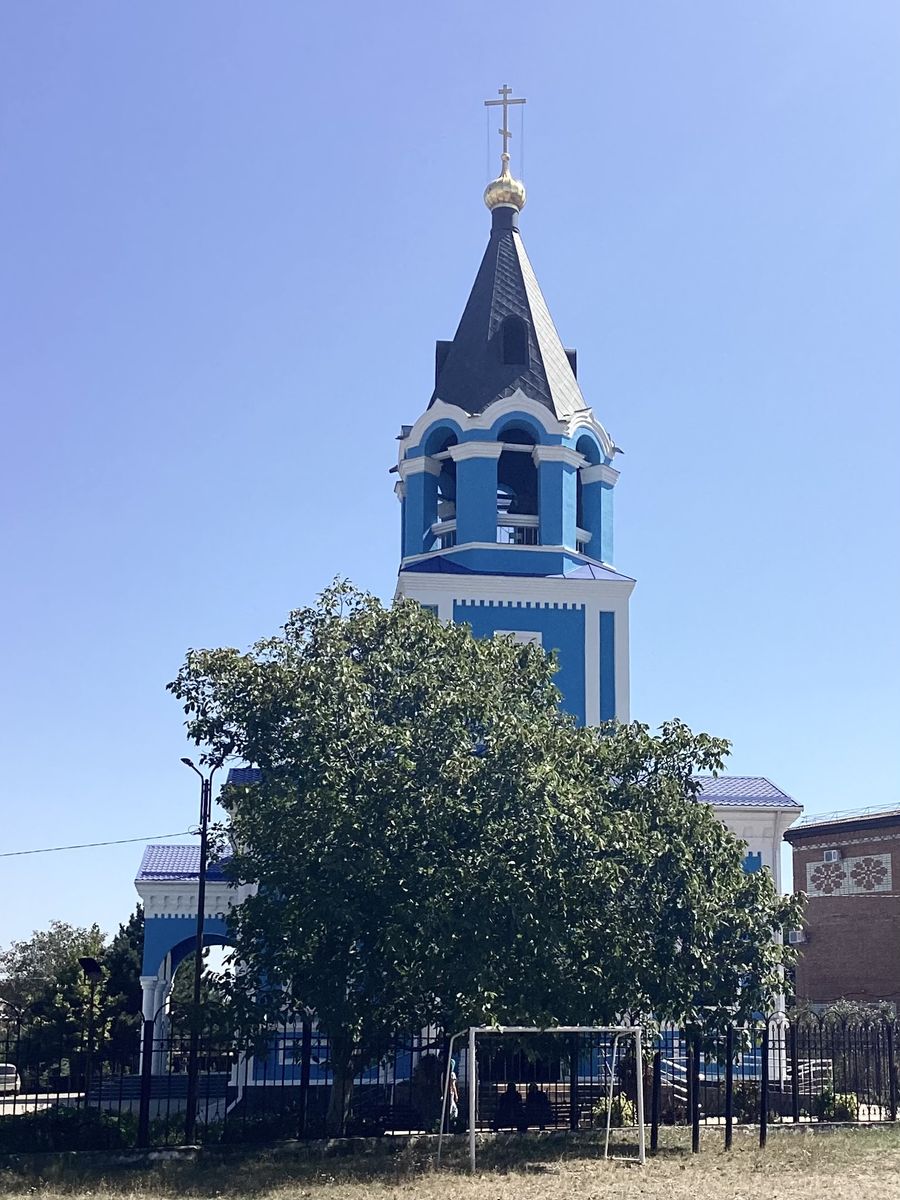 Вид с запада, фасады. Кафедральный собор Успения Пресвятой Богородицы, Лабинск (Лабинский район, Краснодарский край)