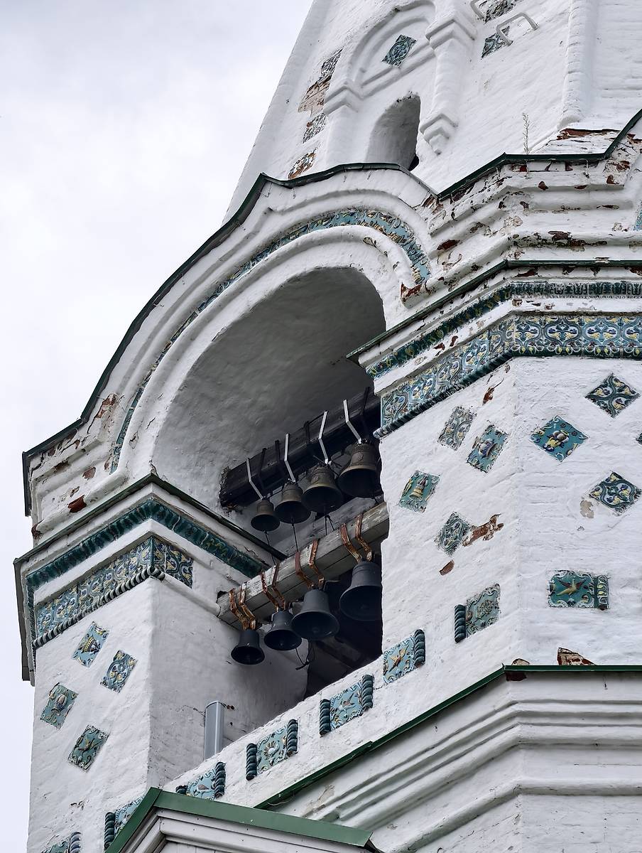 Звонница колокольни, архитектурные детали. Успенская Флорищева мужская пустынь. Колокольня, Фролищи (Володарский район, Нижегородская область)