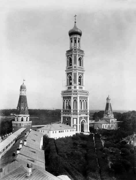 Симонов мужской монастырь. Церковь Иоанна Постника и Александра Невского в колокольне, Даниловский (Южный административный округ (ЮАО), г. Москва). архивная фотография, Колокольня с храмом Иоанна Постника и Александра Невского (не сохранился)