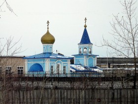 Октябрьский. Церковь Казанской иконы Божией Матери при ИК-1
