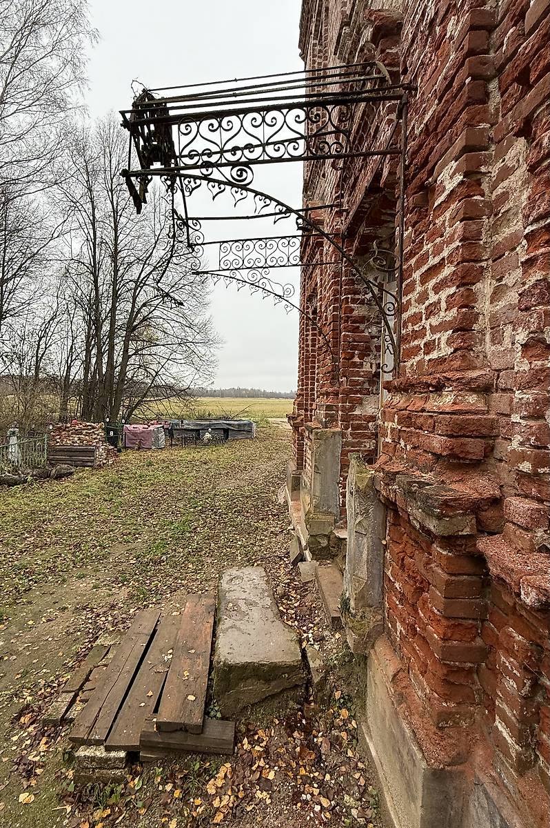 Северное крыльцо, архитектурные детали. Церковь Рождества Пресвятой Богородицы, Гаврилов-Ям (Гаврилов-Ямский район, Ярославская область)