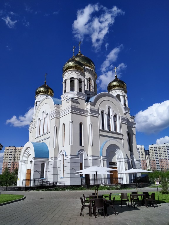 Церковь Покрова Пресвятой Богородицы на Люберецких полях, Некрасовка (Юго-Восточный административный округ (ЮВАО), г. Москва). фасады