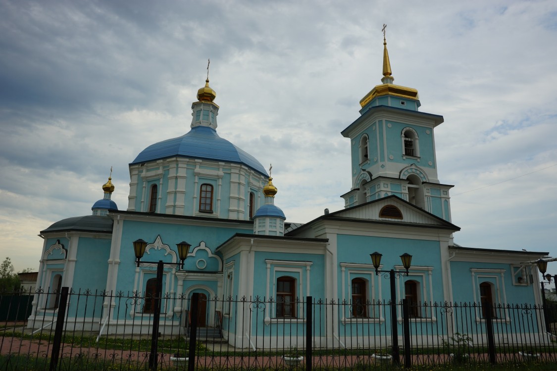 Якутск. Церковь Рождества Пресвятой Богородицы. фасады