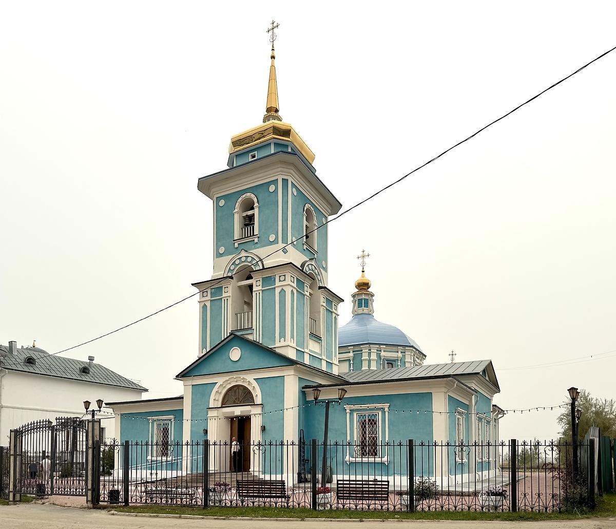 Вид с юго-запада, фасады. Церковь Рождества Пресвятой Богородицы, Якутск (Якутск, город, Республика Саха (Якутия))