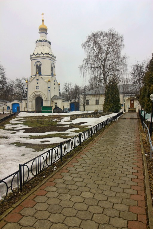 Тула. Богородичный Щегловский монастырь. Колокольня. общий вид в ландшафте