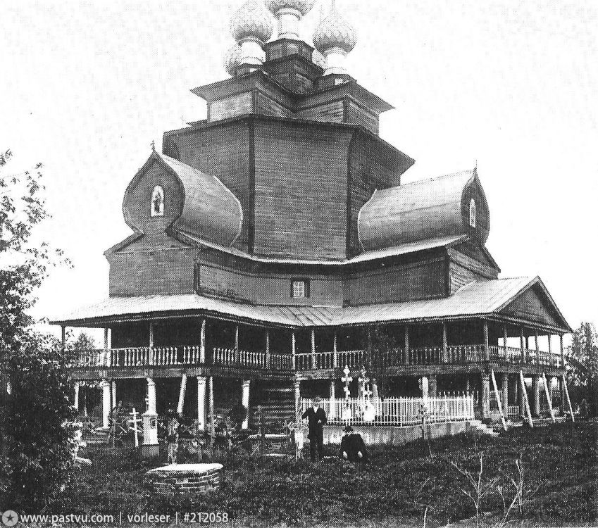 Берёзовец. Церковь Николая Чудотворца. архивная фотография, Николаевская церковь (деревянная утрачена) Источник:Кудряшов Е.В. Солигалич. Л., 1987. 1900—1917 год.Направление съемки:юго-восток  с сайта  https://pastvu.com/p/212058