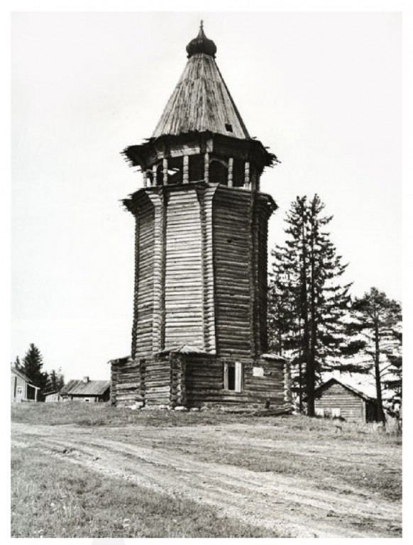 Церковь Николая Чудотворца (деревянная), Дракованова Кулига, урочище (Красноборский район, Архангельская область). архивная фотография, Перевезена в музей 