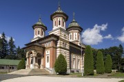 Монастырь Синая. Церковь Троицы Живоначальной - Синая - Прахова - Румыния