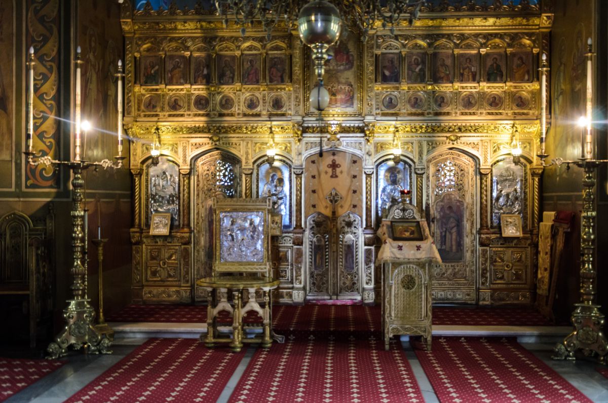 Монастырь Синая. Церковь Троицы Живоначальной, Синая (Прахова, Румыния). интерьер и убранство