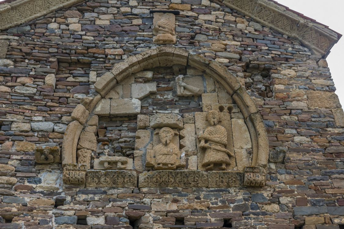 Хайрахе. Церковь Тхаба-Ерды. архитектурные детали