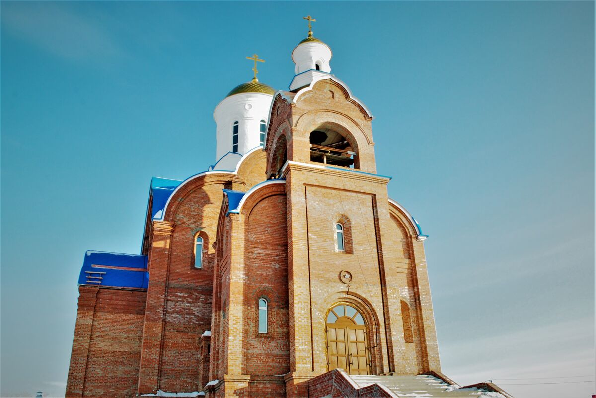 Церковь Сретения Господня (строящаяся), Еманжелинск (Еманжелинский район, Челябинская область). общий вид в ландшафте