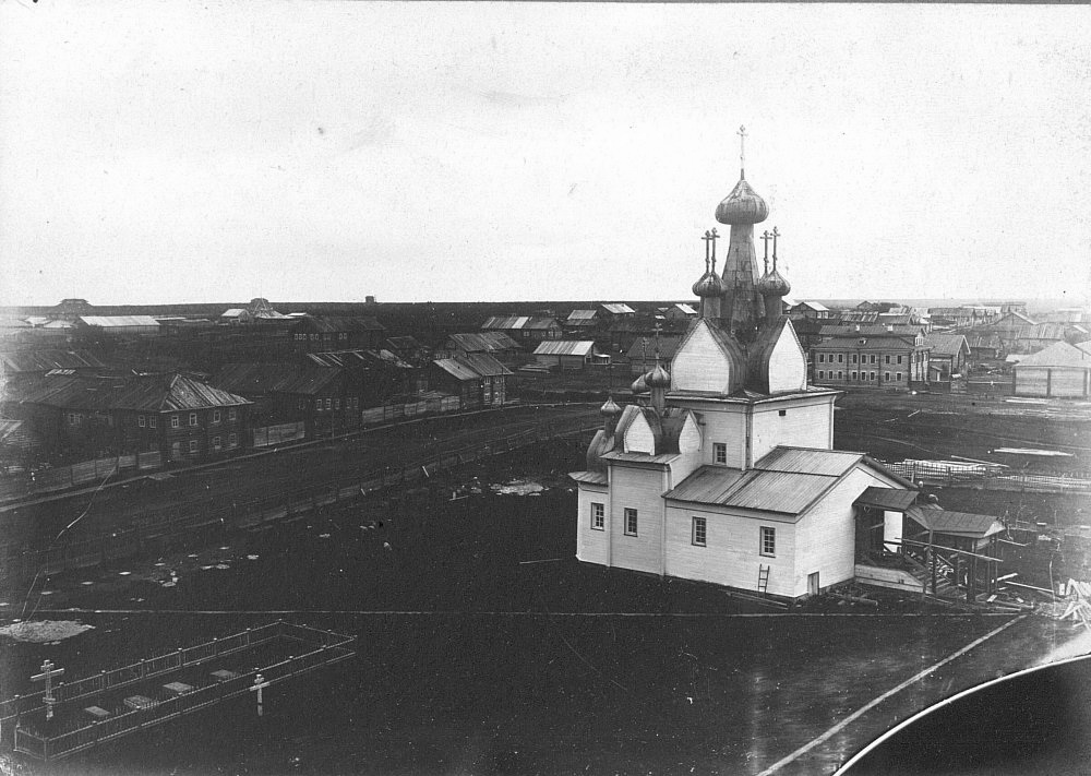 Мезень. Собор Рождества Пресвятой Богородицы. архивная фотография, Фото 1903-1904 гг. Фотограф Николай Авенирович Шабунин. Из иллюстративных коллекций МАЭ РАН (Кунсткамеры)