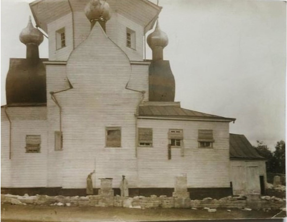 Церковь Успения Пресвятой Богородицы, Михайловская (Суландский погост) (Шенкурский район, Архангельская область). архивная фотография, Вид северного фасада. Фото 1939 г. из коллекции ГНИМА (ГК № 64766132)
