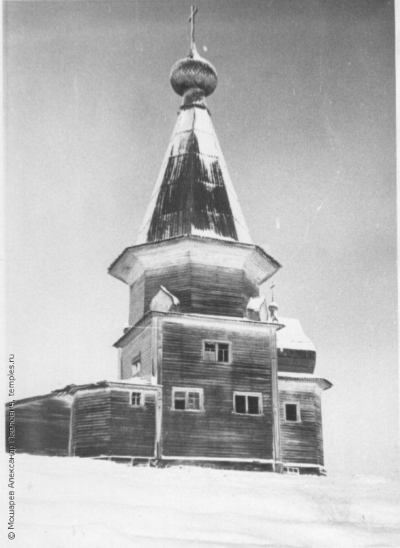 Макарьино (Кожа, Кожский погост). Церковь Климента, папы Римского. архивная фотография, Вид храма с юга, фотография Александра Мошарева с сайта temples.ru