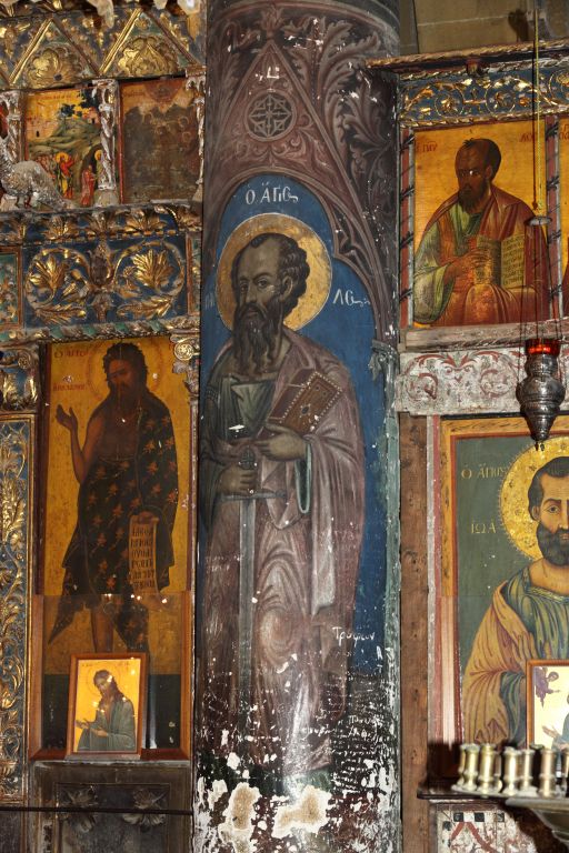 Церковь Маманта Кесарийского, Гюзельюрт (Никосия, Кипр). интерьер и убранство, Роспись на колонне. Апостол Павел.
