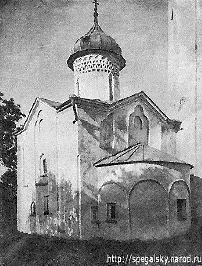 Церковь Успения Пресвятой Богородицы в Кремле, Гдов (Гдовский район, Псковская область). архивная фотография, Фото с сайта http://spegalsky.narod.ru/biblioteka/pskov/ill_07.html