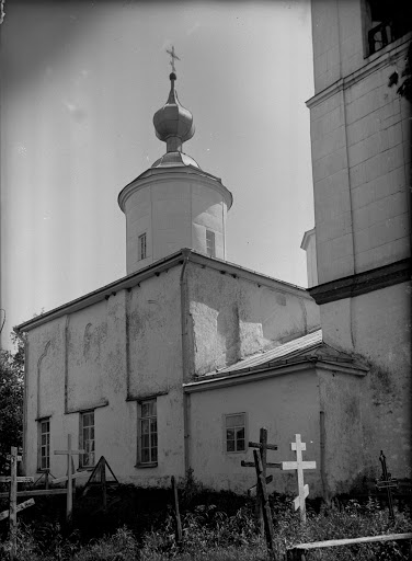 Церковь Николая Чудотворца, Ольгин Крест, урочище (Сланцевский район, Ленинградская область). архивная фотография, Вид с северо-запада. Фото E.Selleke из коллекции Тартуского Университета. Середина 1930-х годов. (Сайт www.narova.eu)