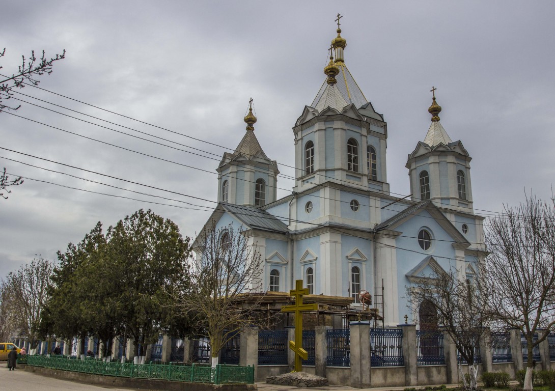 Кафедральный собор Покрова Пресвятой Богородицы, Джанкой (Джанкой, город, Республика Крым). фасады