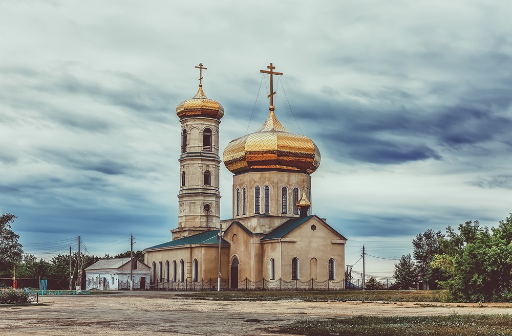 Петровское. Церковь Петра и Павла. фасады