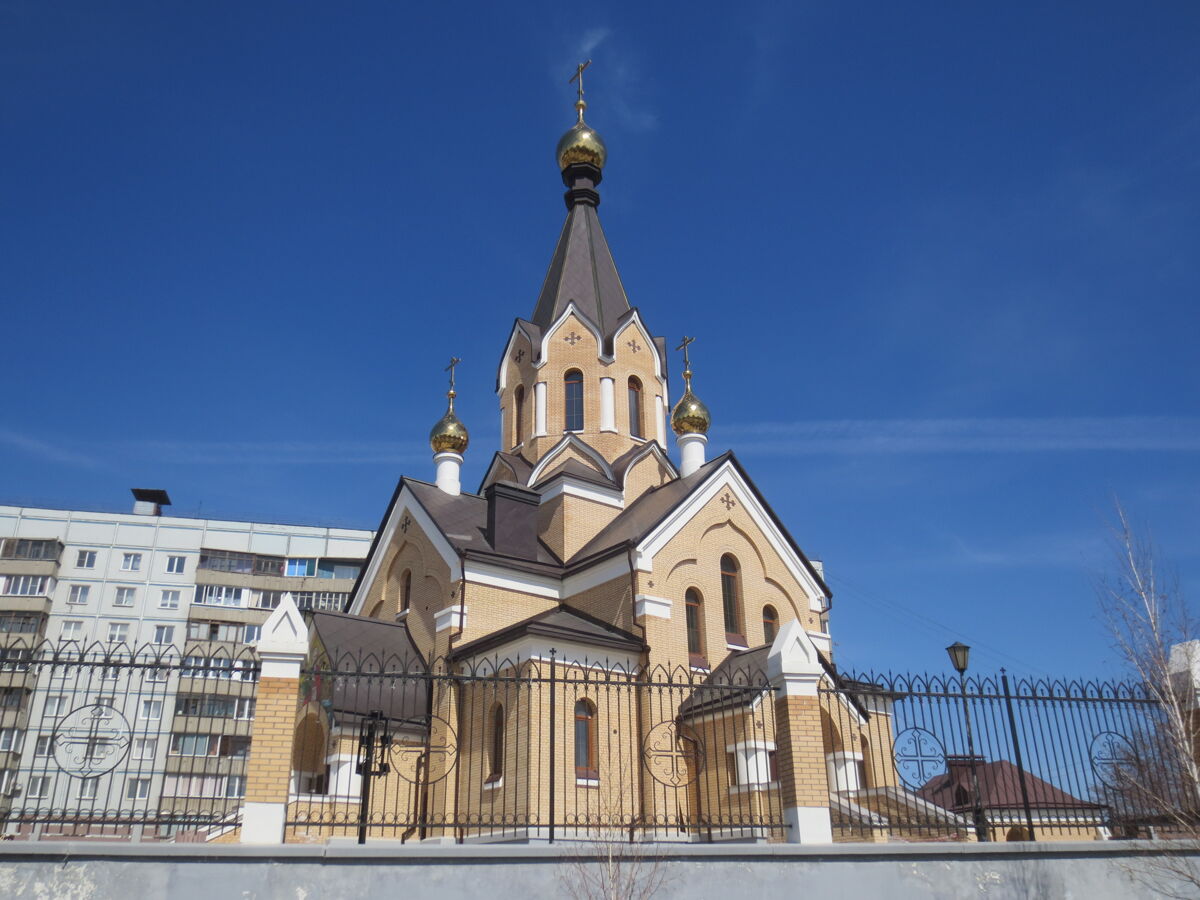 Новосибирск. Церковь Андрея Первозванного. фасады