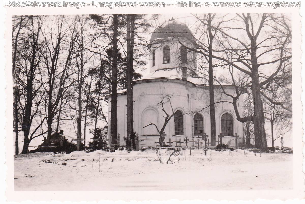 Вид на абсиду зимой. Фото 1941 г. с аукциона e-bay.de, архивная фотография. Церковь Покрова Пресвятой Богородицы (старая), Шапки (Тосненский район, Ленинградская область)