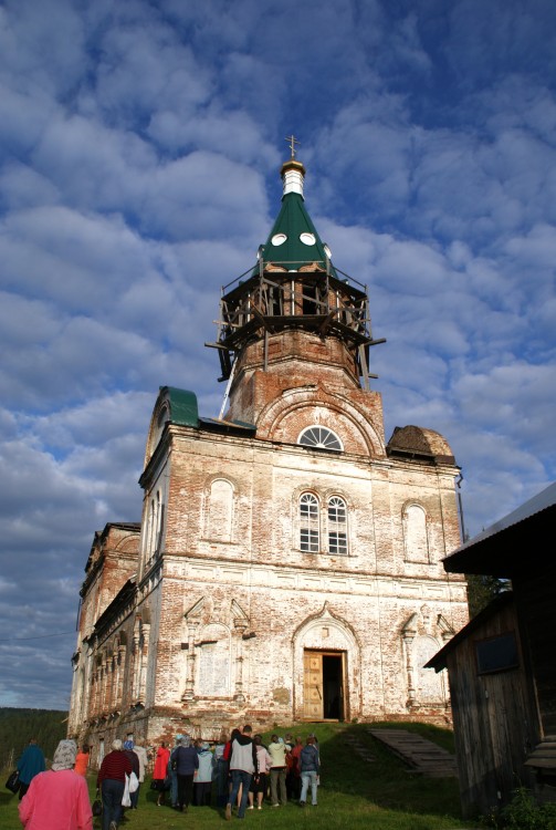 Церковь Троицы Живоначальной, Кын, село (Лысьва, город, Пермский край). фасады