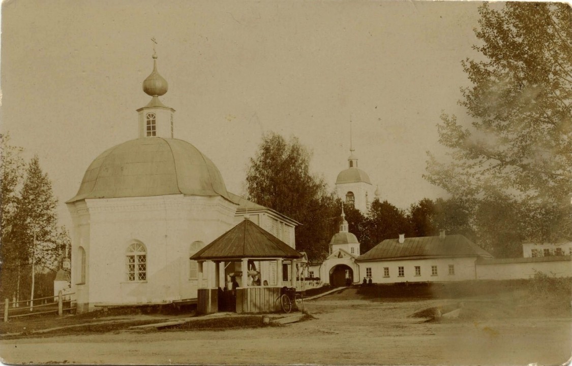 Тихвин. Николо-Беседный мужской монастырь. архивная фотография, Часовня Николы-Беседного монастыря. https://pastvu.com/p/409353