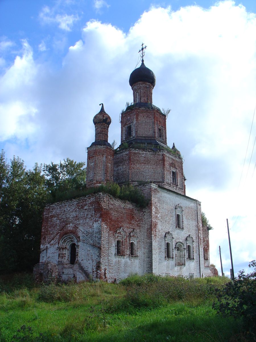 Писчугово. Церковь Спаса Преображения. фасады