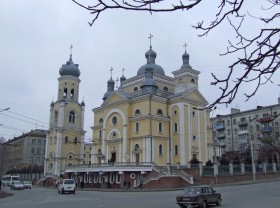 Тернополь. Кафедральный собор Веры, Надежды, Любови и матери их Софии