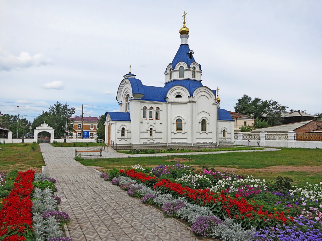 Улан-Удэ. Церковь Спаса Нерукотворного Образа (новая). фасады