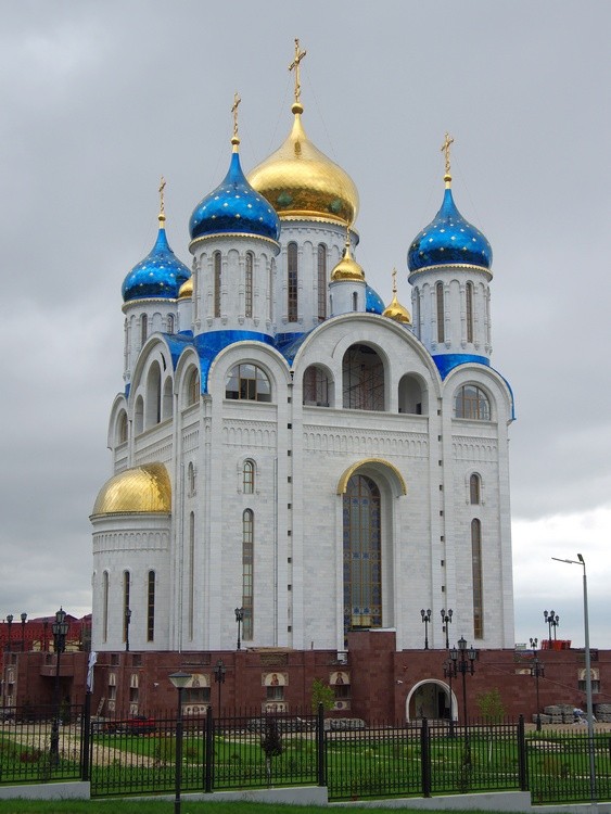 Южно-Сахалинск. Кафедральный собор Рождества Христова. фасады, вид с северо-востока